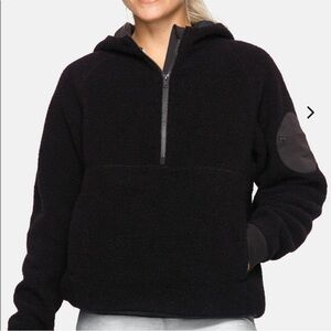 Outdoor Voices MegaFleece Wool Hoodie Pullover Black | Women’s Size M